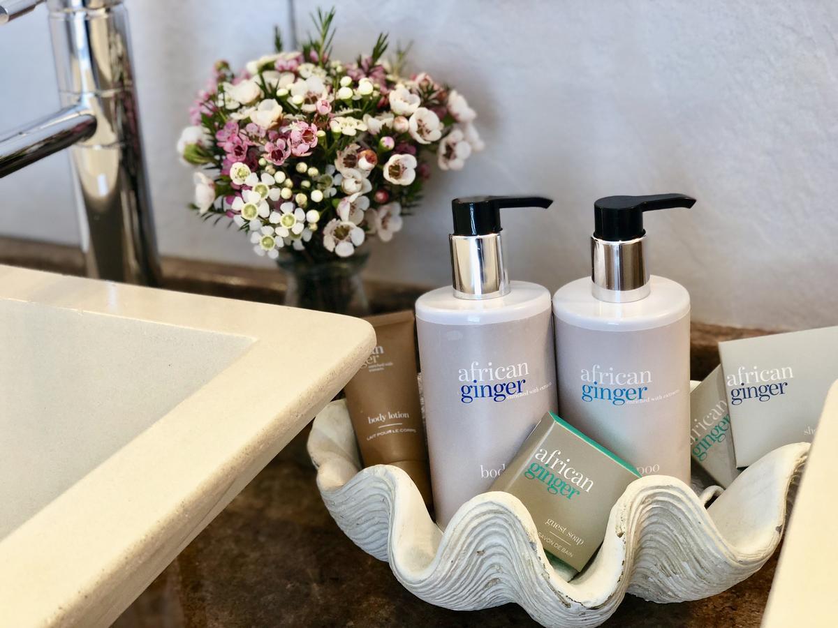 5 Options Guest House Bloubergstrand Esterno foto