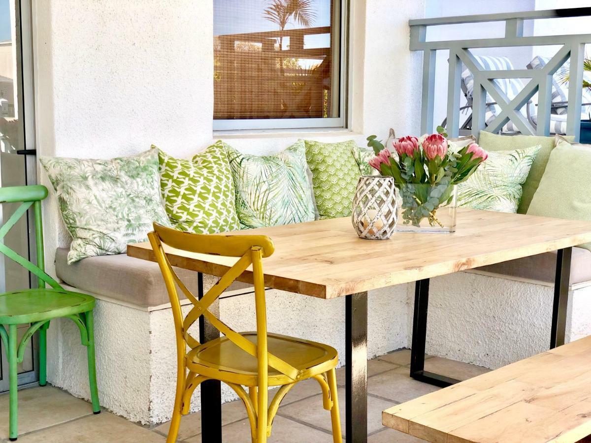 5 Options Guest House Bloubergstrand Esterno foto