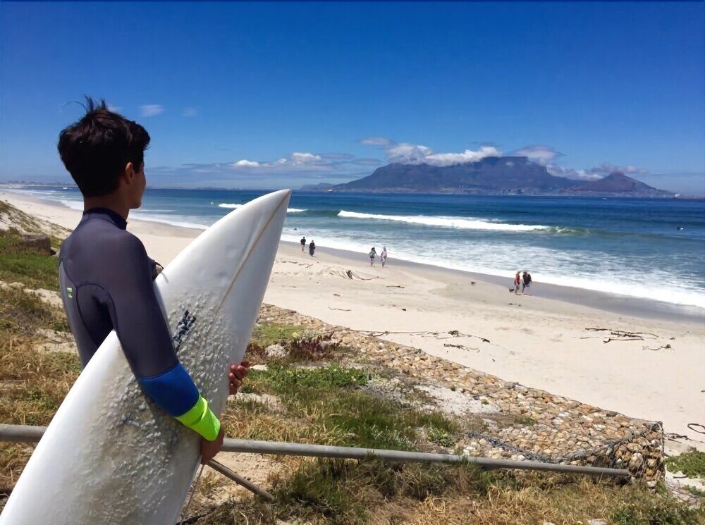 5 Options Guest House Bloubergstrand Esterno foto